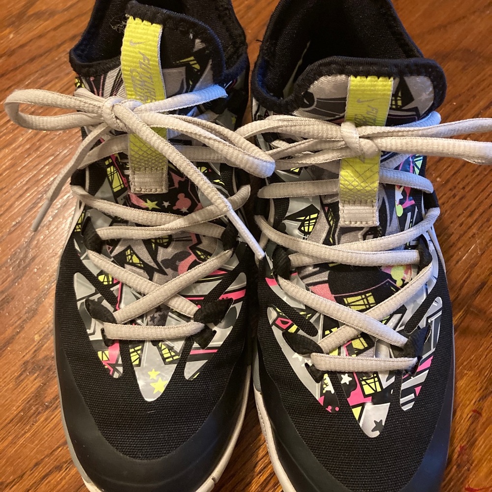 Nike shoes
